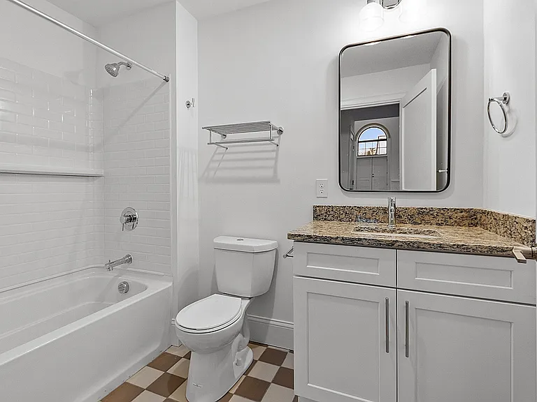 205 Summer St #3 — Photo 34