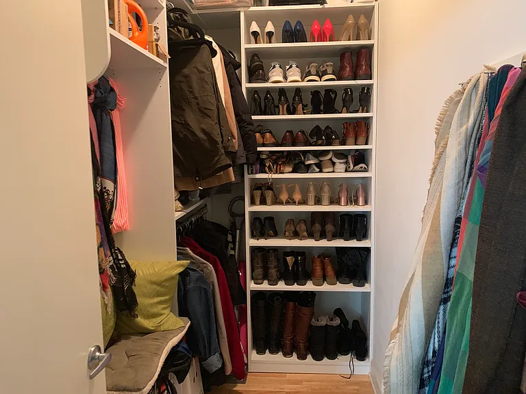 Entrance Coat Closet