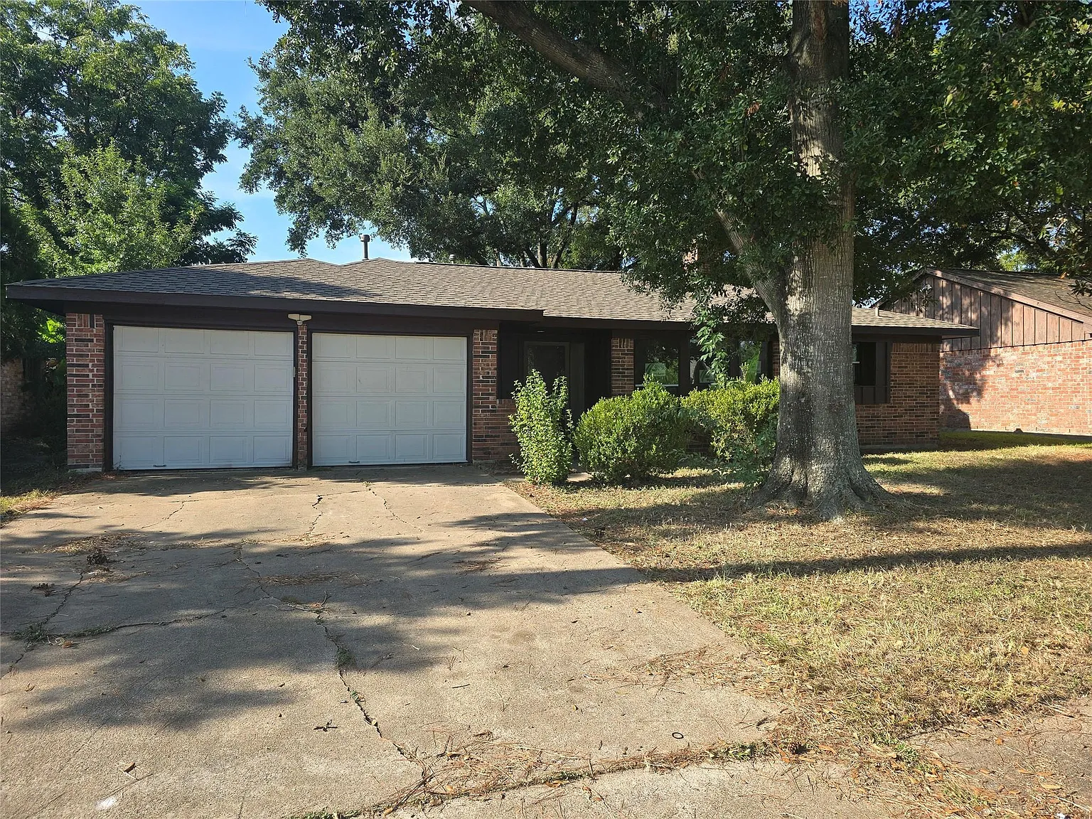 4 bed, 2.0 bath, 1917 sqft, $2,100 — Photo 3