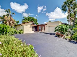 4000 Lakewood Blvd, Naples, FL 34112