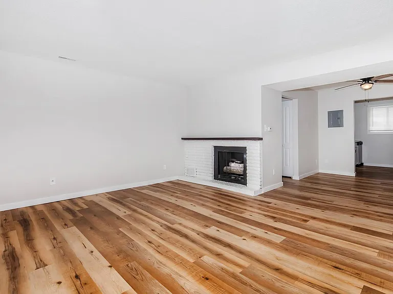 Finn Apartments — Photo 13