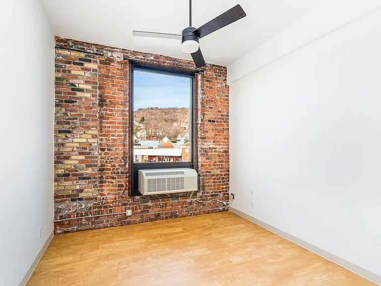 Enger Lofts — Photo 29