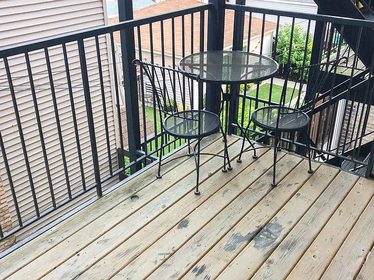 1440 W Addison St #2 — Photo 7