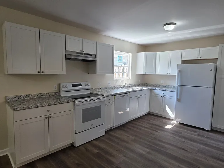 113 Park Pl — Photo 6