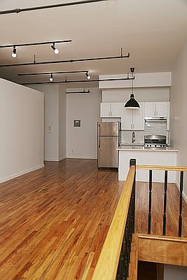 5th image of 16 Manhattan Ave APT 1H