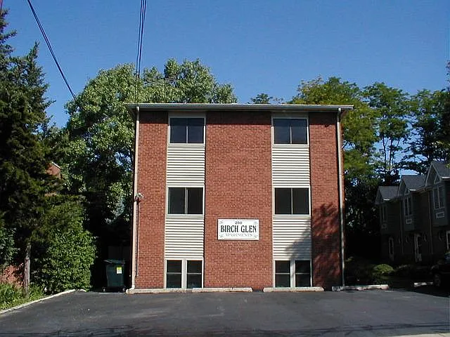 250 Duane St #6