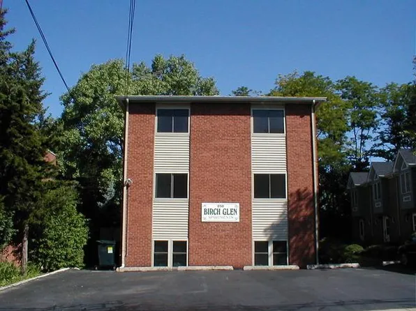 250 Duane St APT 6, Glen Ellyn, IL 60137