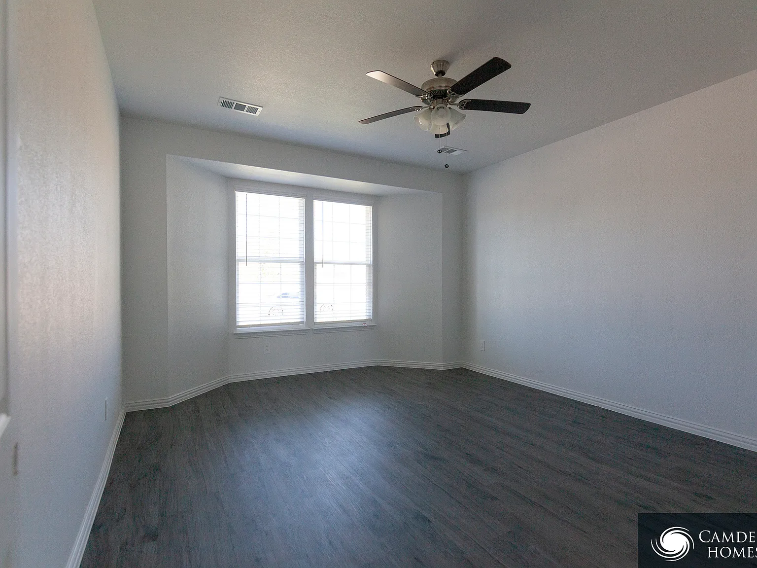 10136 Manzanilla Ave — Photo 3