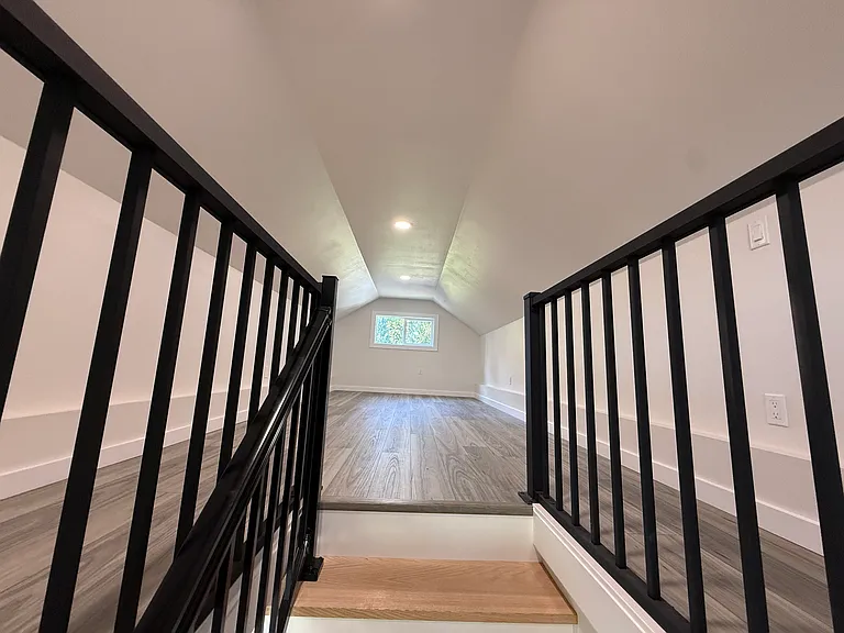 1816 E Fir St — Photo 14
