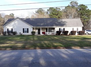 106 Old Stonewall Dr, Locust Grove, GA 30248