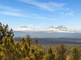 10920 Summit Ridge Ct, Redmond, OR 97756