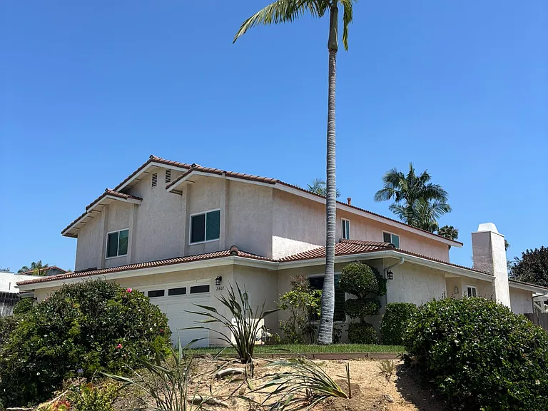2607 Luciernaga St — Photo 1