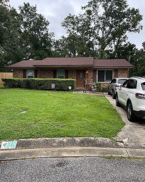 1st image of 1140 Woodlake Dr