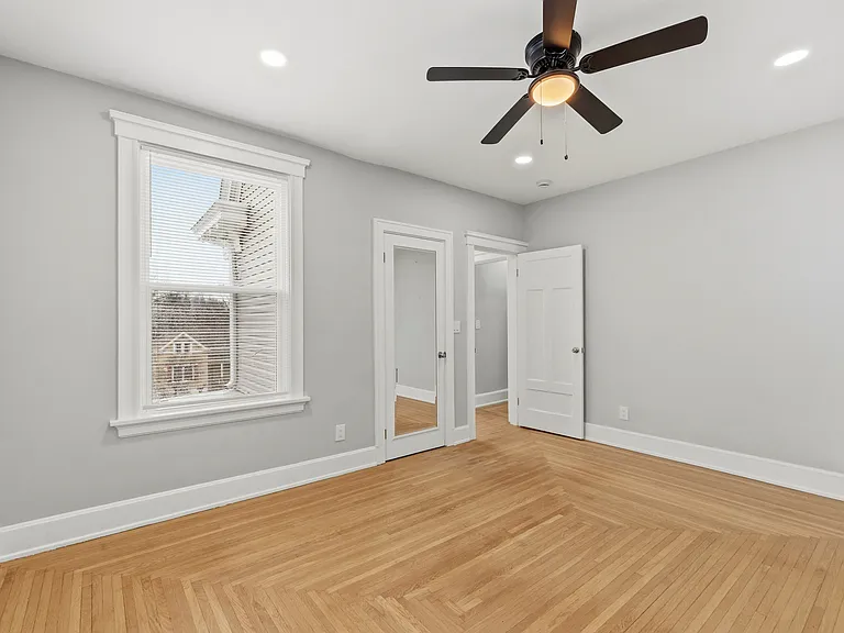 2978 Wardall Ave — Photo 26