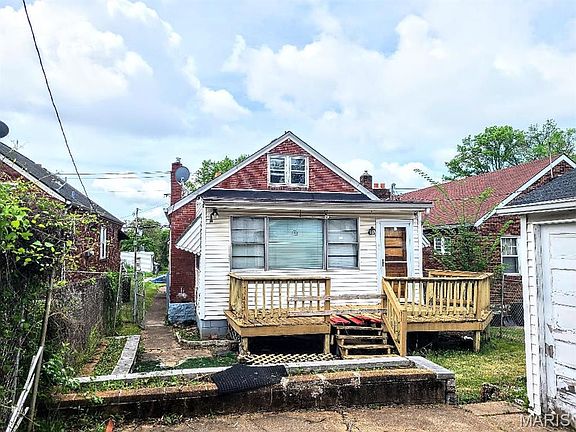 4th image of 1365 Switzer Ave