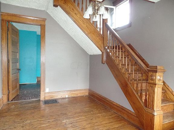 3rd image of 195 Central Ave
