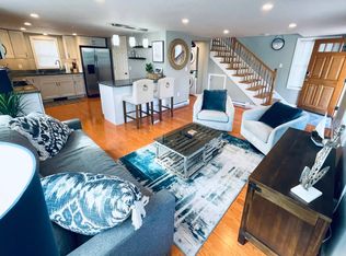 25 Government St APT C, Kittery, ME 03904