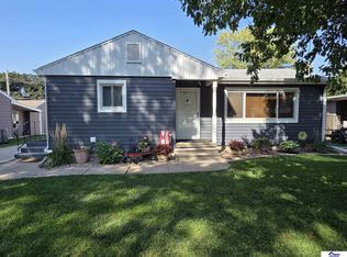35 Edison Ave, York, NE 68467
