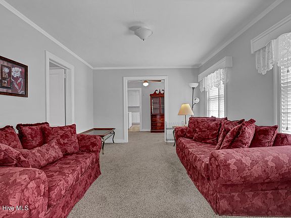 4th image of 610 Ivey Circle