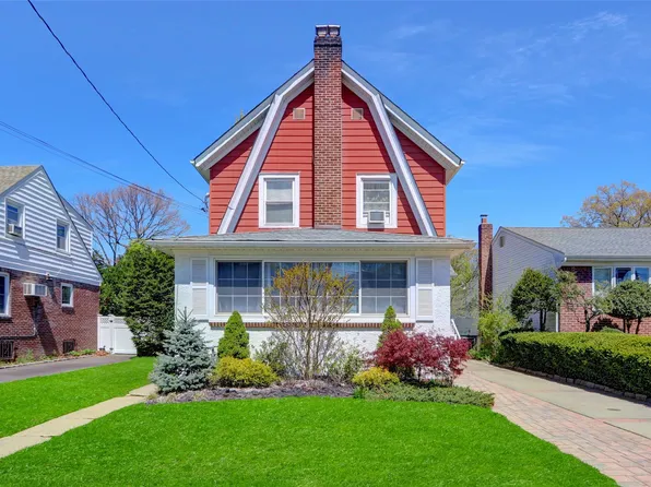 273 E Beverly Parkway, Valley Stream, NY 11580