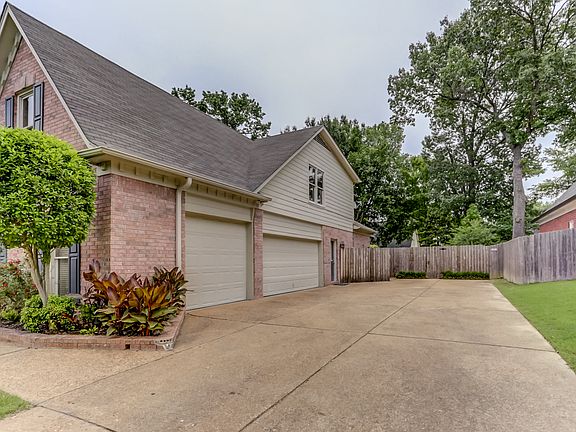 5th image of 1620 E Indian Wells Dr