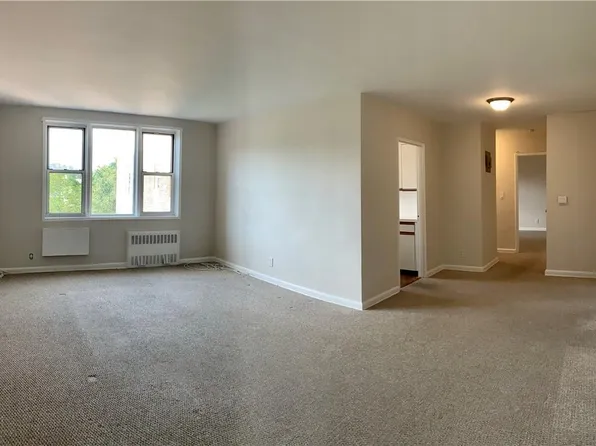 2 Sadore Lane #6P, Yonkers, NY 10710