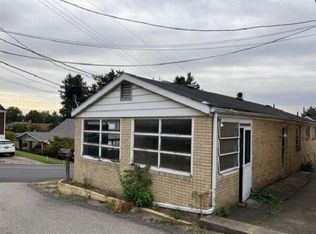 605 Wall St, Glassport, PA