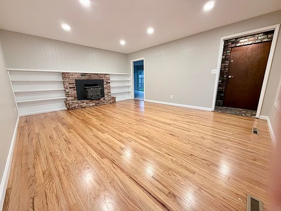 4th image of 3575 G St