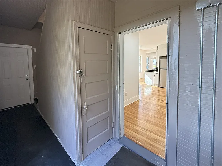 33 Richards St #2 — Photo 10