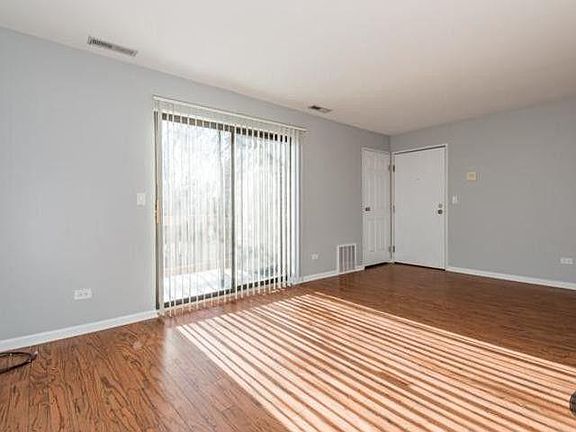 2nd image of 2226 Abbeywood Dr APT F