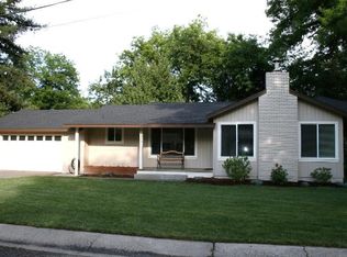 2955 Mahan St, Redding, CA 96001