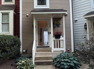 11909 Crosswind Ct, Reston, VA 20194