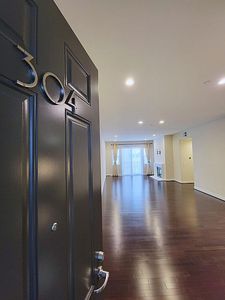 10878 Bloomfield St APT 304, Toluca Lake, CA, 91602