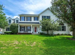 5835 Jenny Ln, Bettendorf, IA 52722