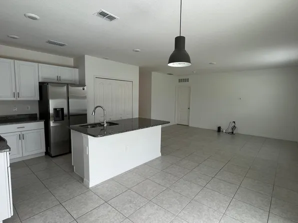 685 SW Millard Dr, Port Saint Lucie, FL 34953