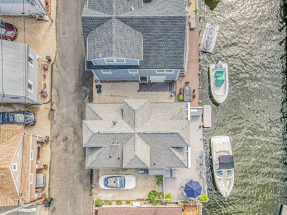 Water Front Paradise 