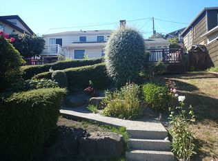 907 Lake Washington Blvd S, Seattle, WA 98144