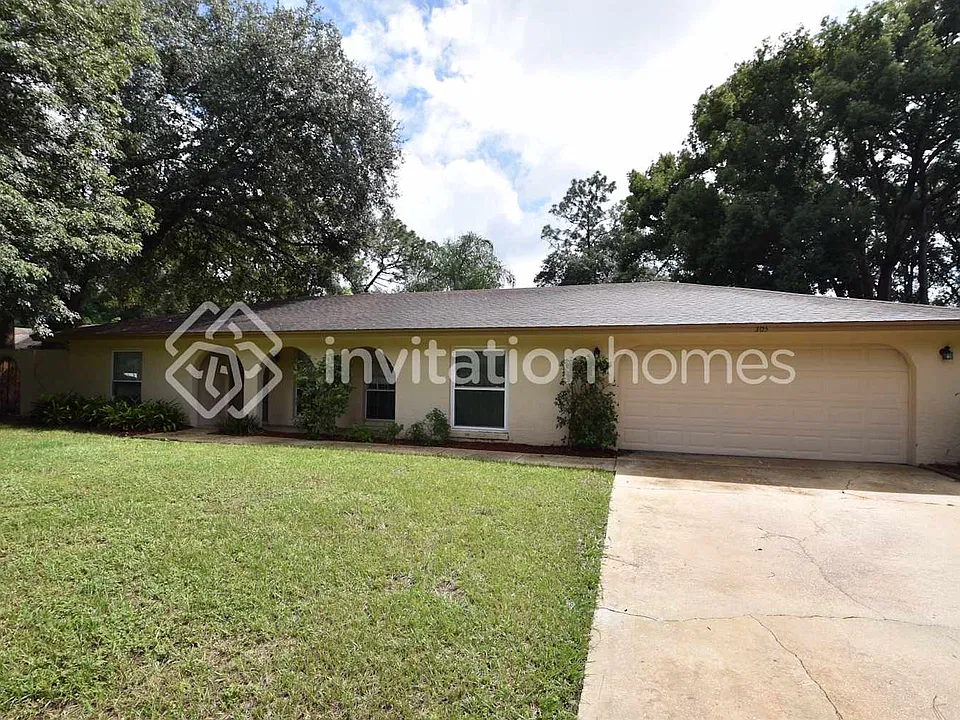 305 Raven Rock Ln