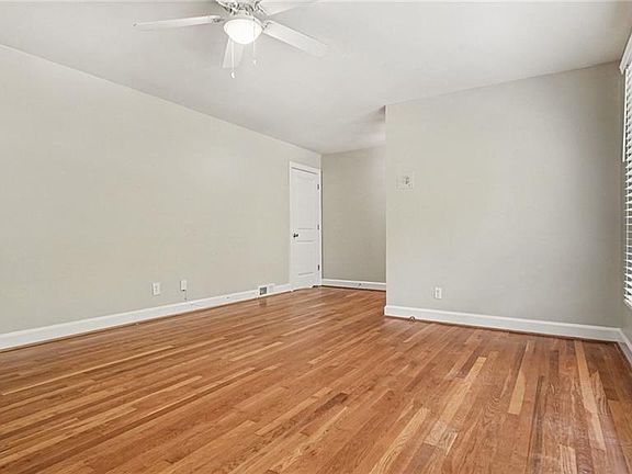 4th image of 3016 Kinnamon Rd
