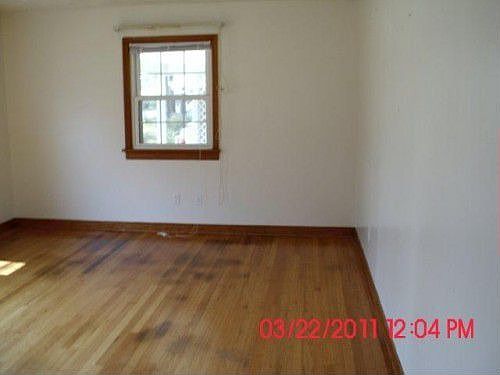 5th image of 4918 Red Oak Ln