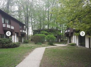 18677 W Spring Lake Rd, Spring Lake, MI 49456