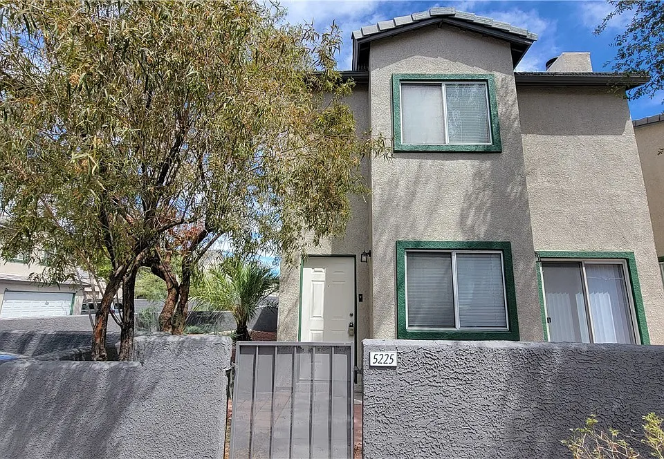 5225 Wave Dancer Ln