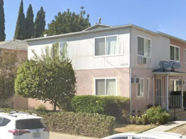 13227 Oxnard St, Van Nuys, CA 91401