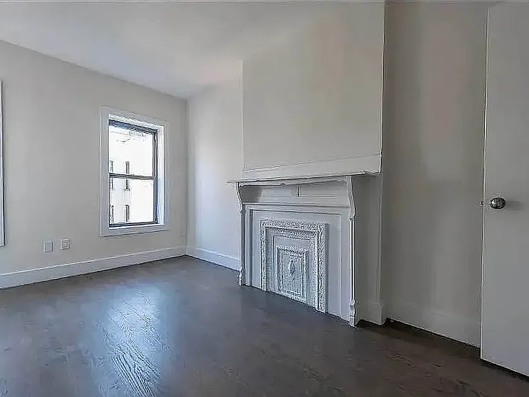 364 Bainbridge St #2 — Photo 1