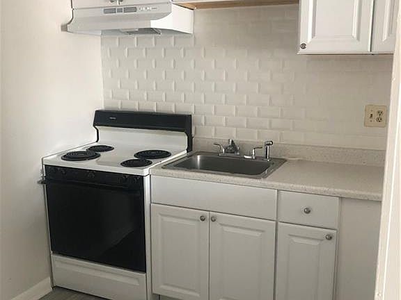 2nd image of 356 Franklin Ave APT A6