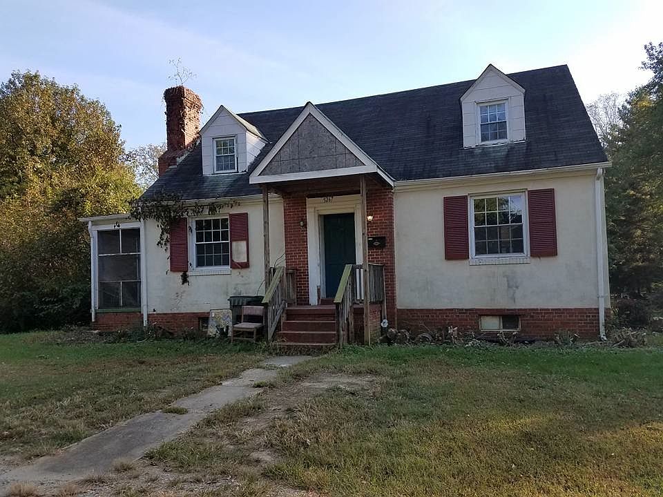 2nd image of 5267 Sheridan Ln