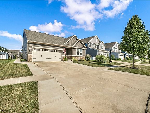 4th image of 9239 Nash Ln