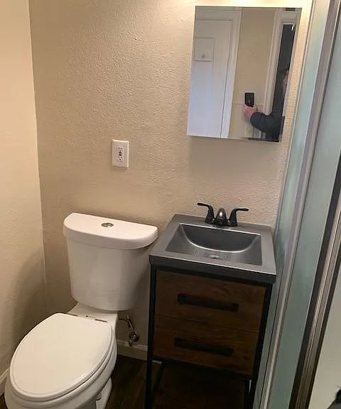 9318 Veterans Dr SW — Photo 17