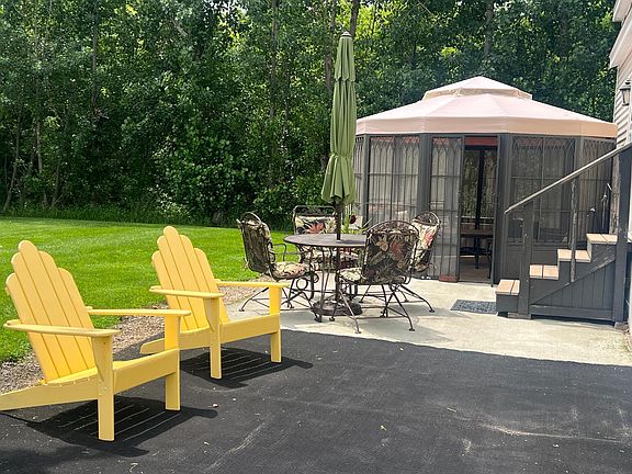 2nd image of 20965 S Lakeshore Dr #11