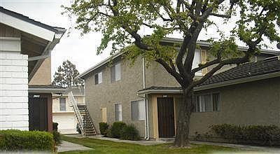 1st image of 2596 Tiller Ave